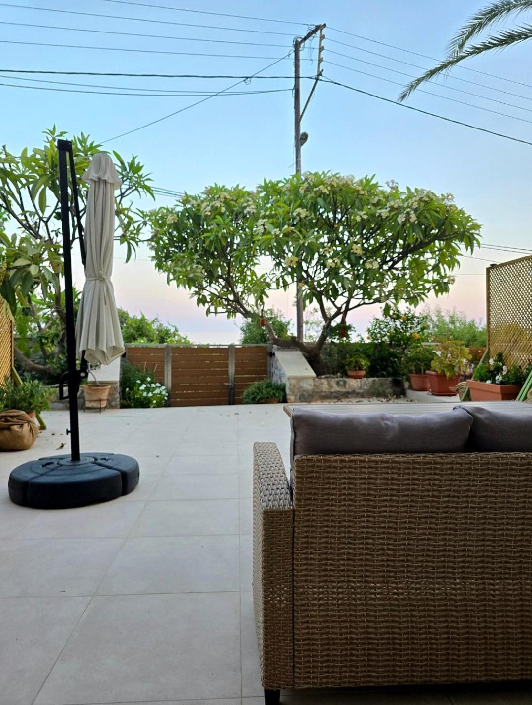 Wind Apartment In Agia Roumeli Exterior photo